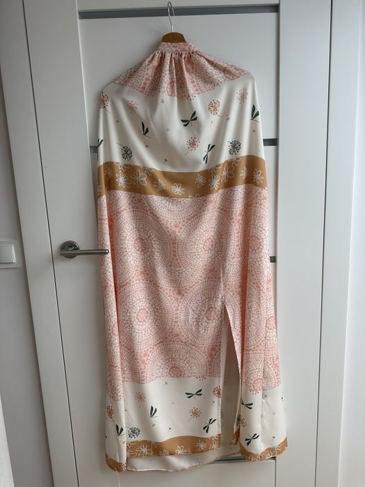 NAOKO sukienka wiazana na szyi