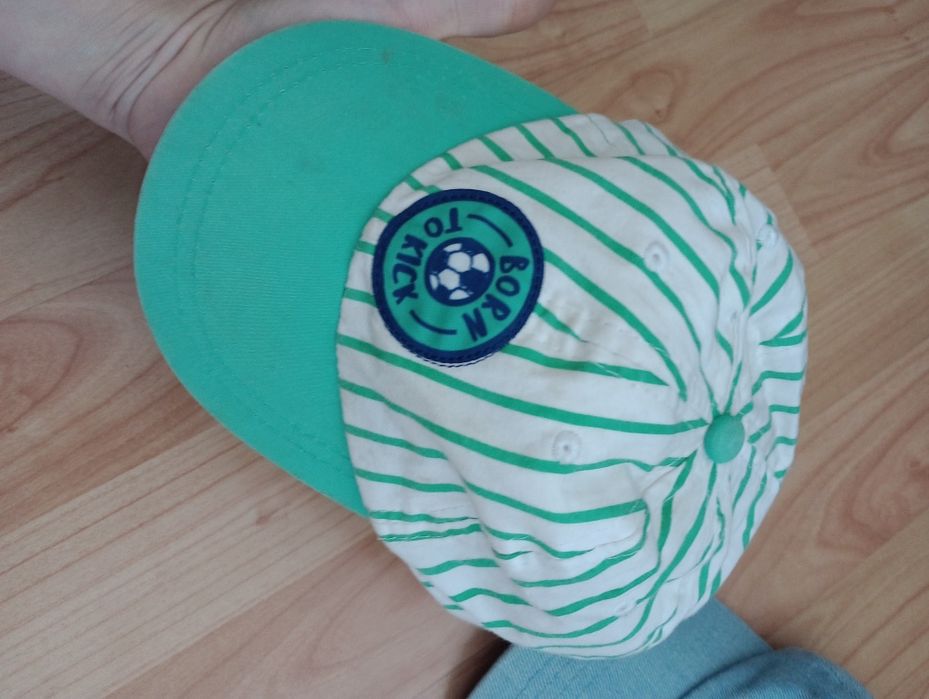 Czapki z daszkiem 86/92