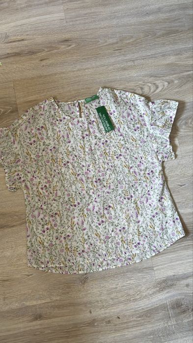 Blusa nova de benetton