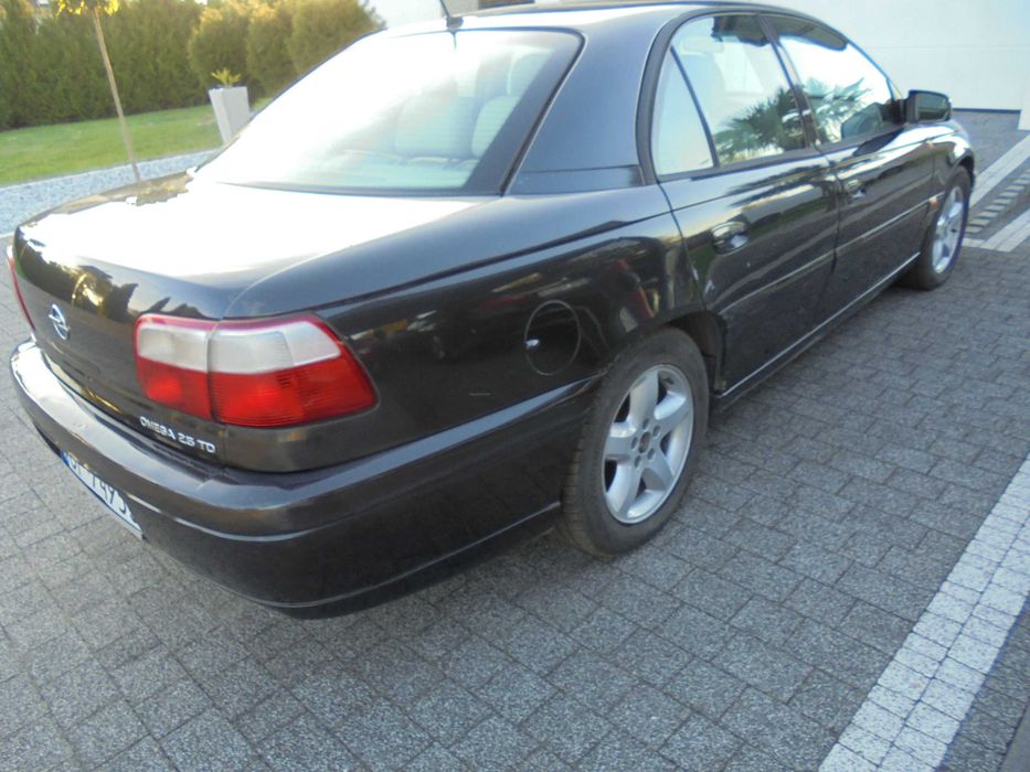 Opel Omega