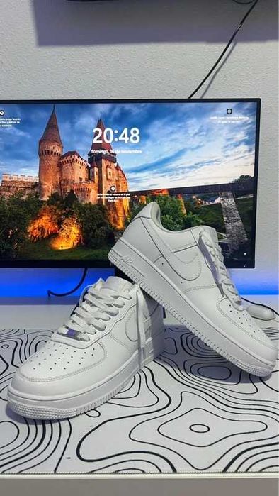 Nike Air Force 1 R.37.5