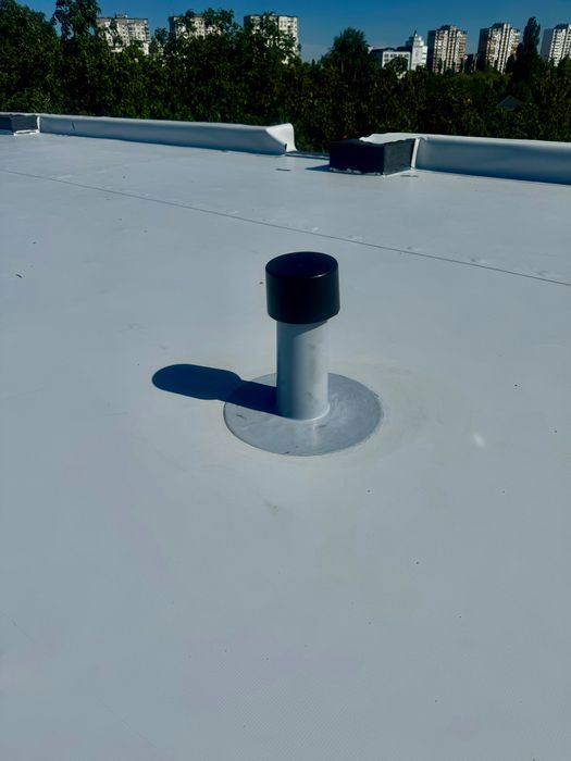 Монтаж ПВХ мембраны кровельные работы и гидроизоляция