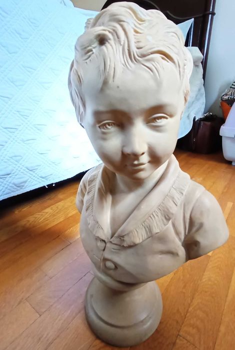 Busto de criança (réplica de escultura de Jean Antoine Houdon)