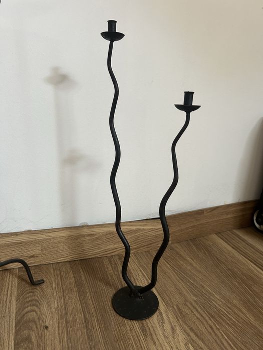 Bases para vela e jarra