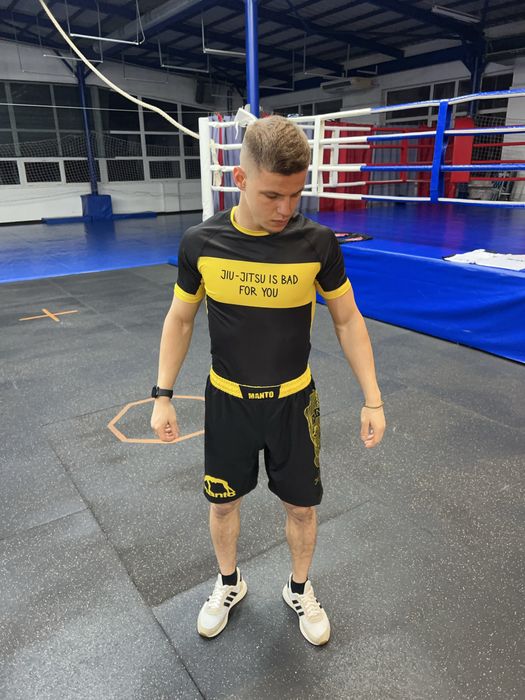 Манто Рашгард и Шорты Комплект Для Тренировок