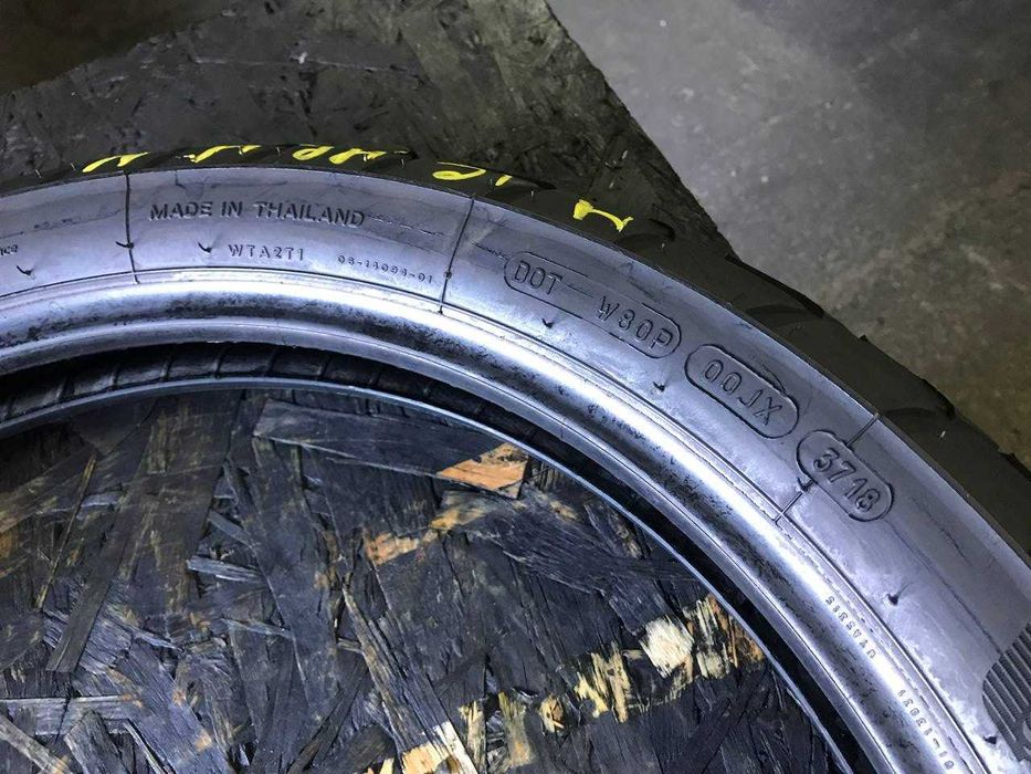Мото шини 110/80 R19 Michelin Anakee Adventure (2428М)