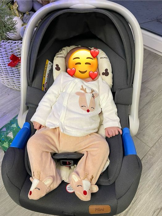 Святковий костюм на дівчинку 62 см (0-3 місяці)