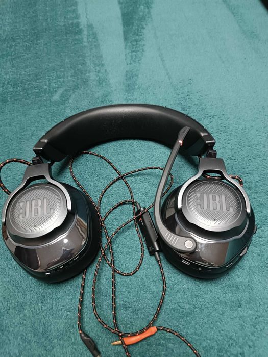 JBL QUANTUM 800 słuchawki w super stanie