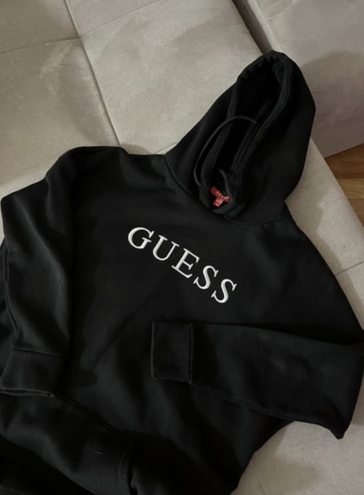 Bluza czarna damska z kapturem Guess S dłuższa