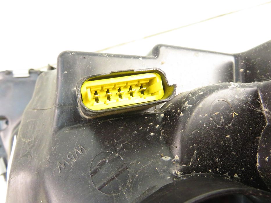 Lampa Lewa Przednia Renault Clio II Lift