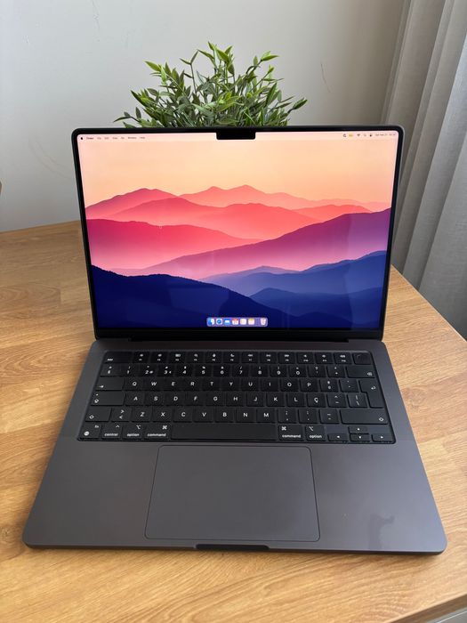 MacBook Pro M4 | 16GB | 512GB SSD