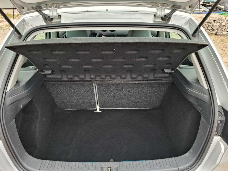 Seat Ibiza 1.2 Gasolina 5 Portas / Lugares Muito bom estado