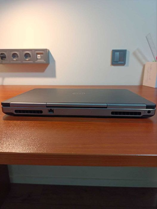 Ноутбук Dell Precision 7520 потужна робоча машина