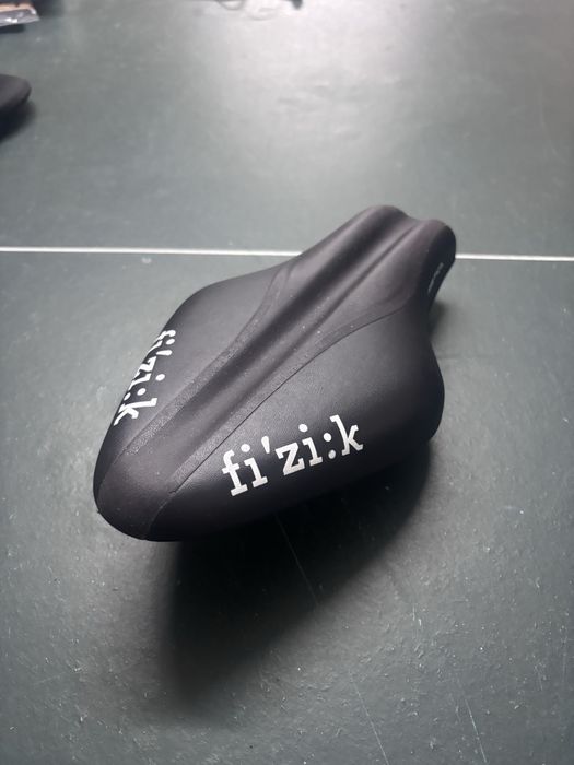 Selim Fizik Transiro Mistica Kium preto Regular