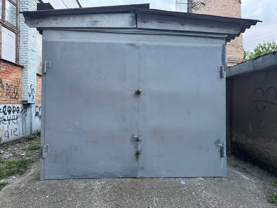 Гараж металевий, утеплений