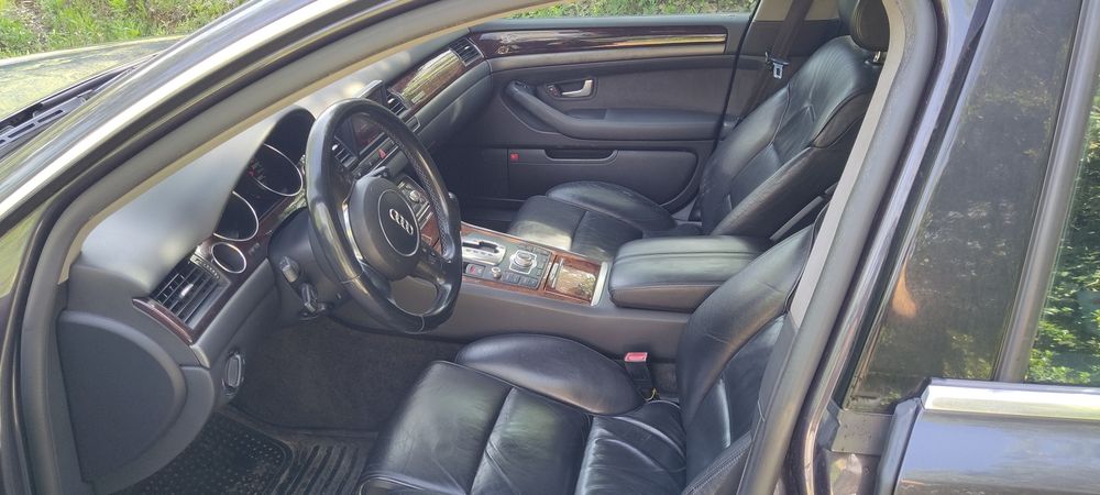 Audi A8 3.0 TDI Sedan luxo