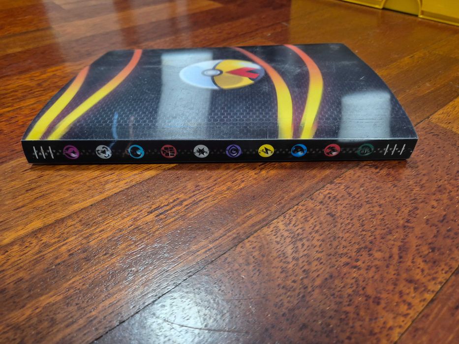 Album pokemon z kartami