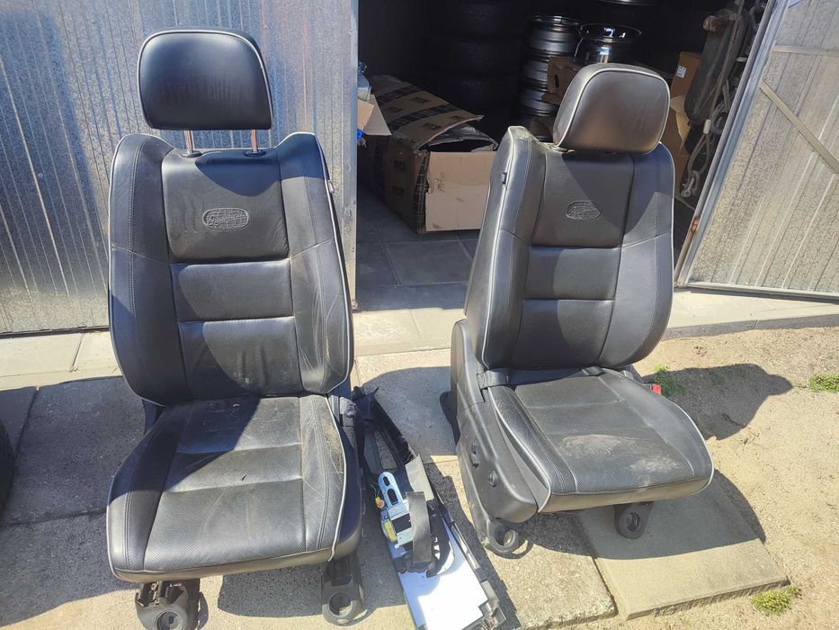 Jeep Grand Cherokee Overland fotele przednie kompletne 2011-13