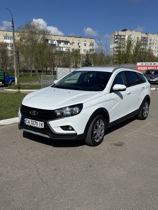 Lada Vesta Cross офіційна з салону