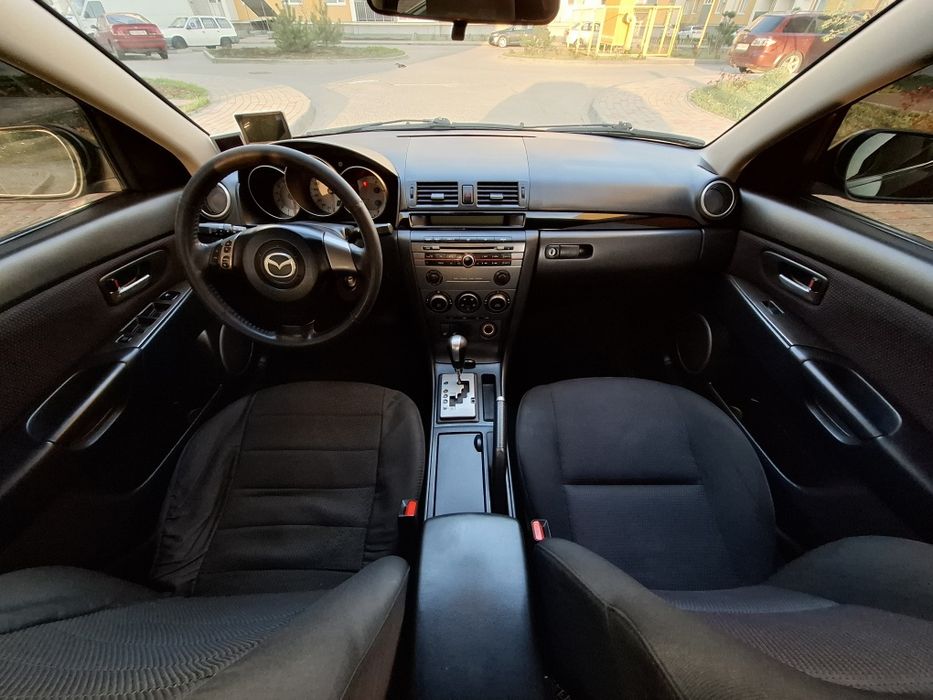 Мазда 3  MAZDA 3 автомат