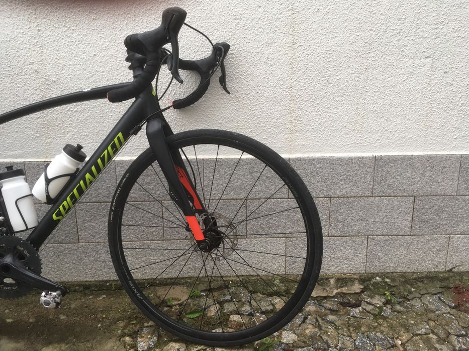 Bicicleta de estrada em bom estado geral