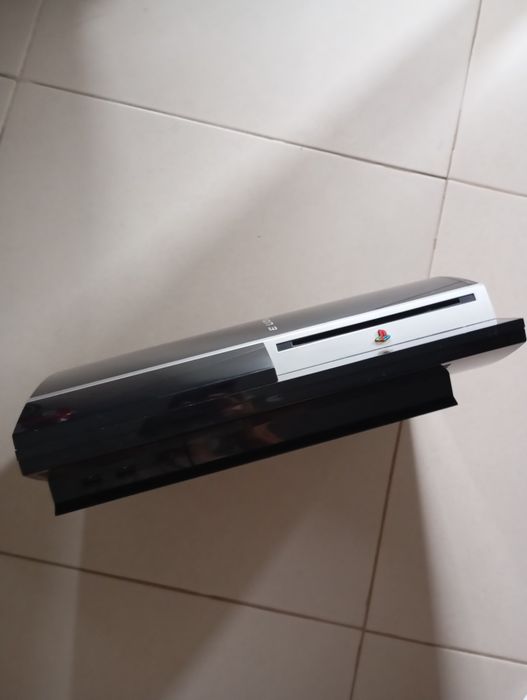 Ps3 CECH L04 avariada