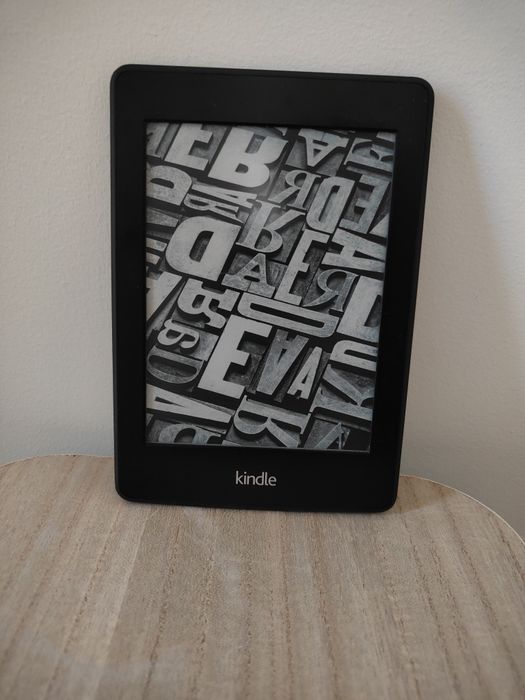 Kindle Paperwhite 6