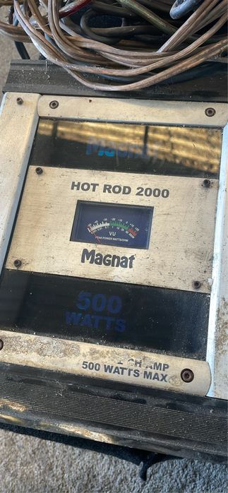 Subwofer + 2 amplificadores