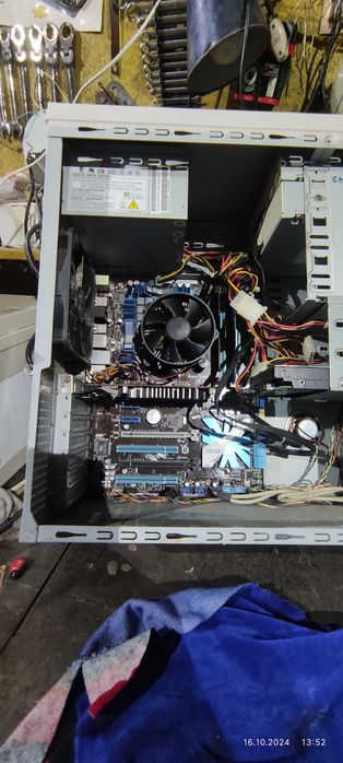 Компютр стационрный Asus