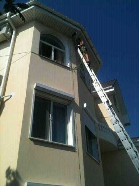 Ремонт ворот , защитных ролет