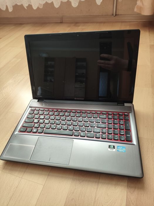 Ноутбук Lenovo Z580, I5-3380, geforce 635m