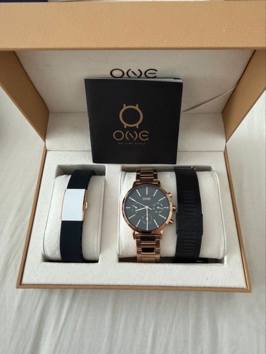 Relogio ONE box com 3 braceletes
