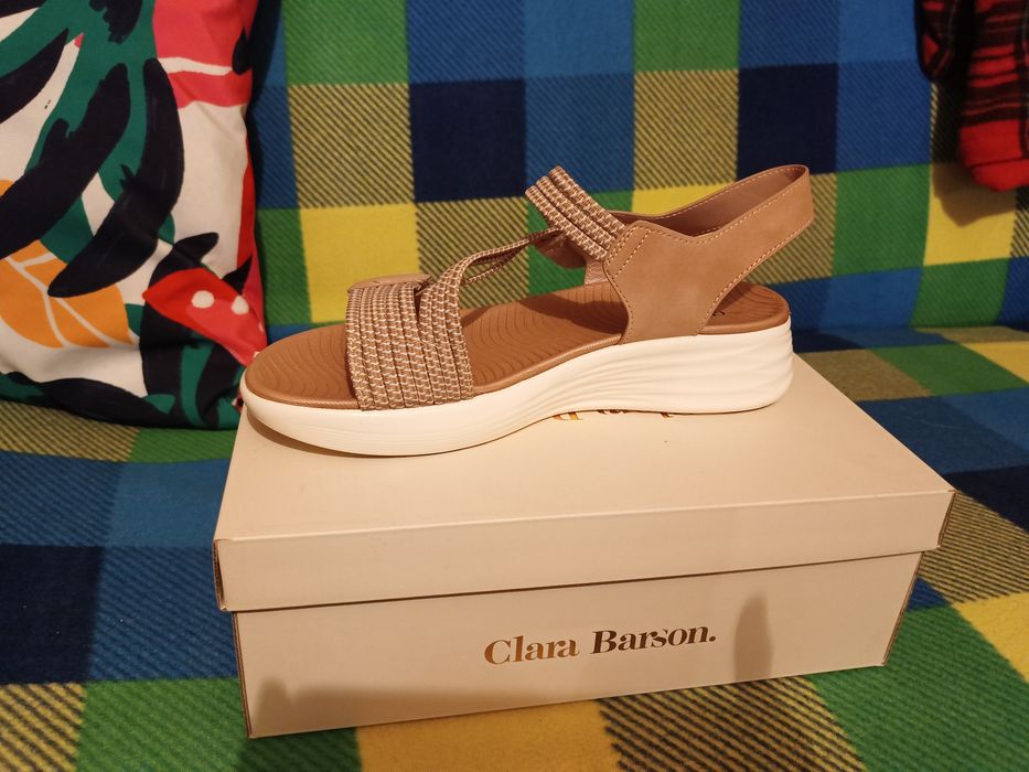 Sprzedam sandały damskie