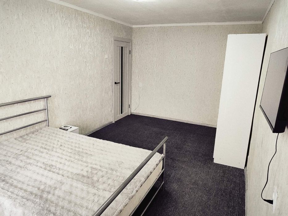 Аренда 2к/к.  Космонавтов