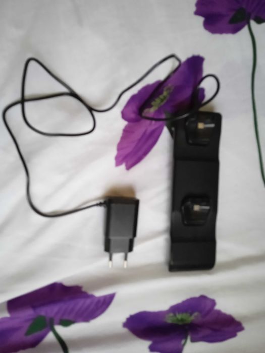 Sprzedam ładowarka do padów dual schock 4