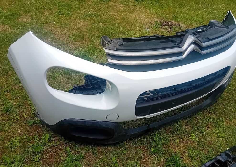 Citroen C3 III zderzak przedni.