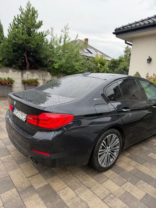BMW Seria 5 BMW 530e PERFORMANCE 252KM Exclusive Edition