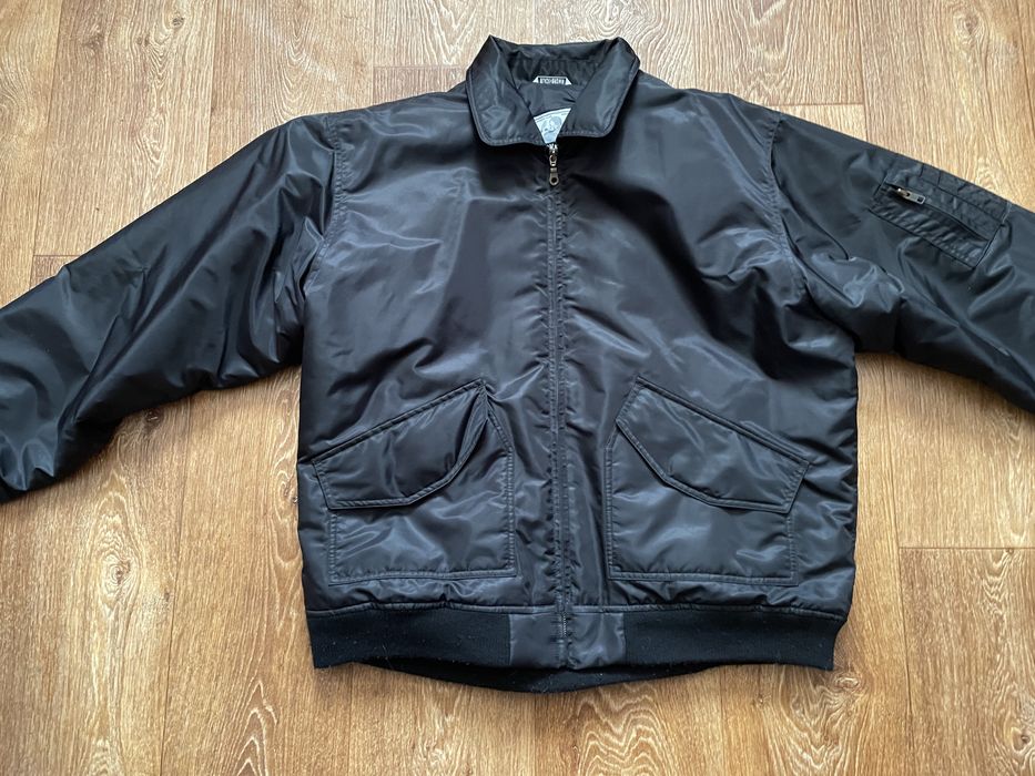 Продам 2 бомбера,CWU 45,MA-1 зелений читати опис !