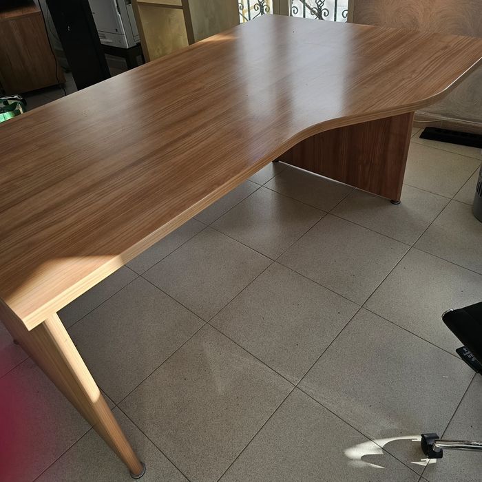 Vendo secretária em faia 1.60m