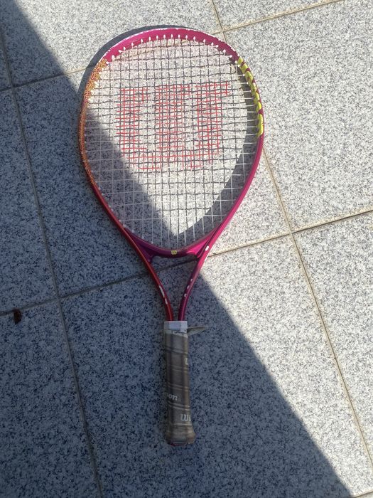 Raquete wilson.