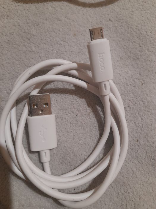 6 cabos de carregador de telemóveis todos 10€