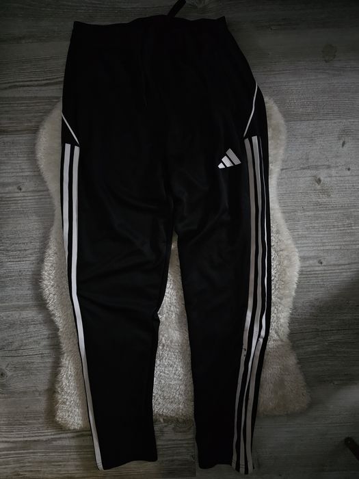 Spodnie dresowe Adidas Rozmiar M Dres dresy Adidas