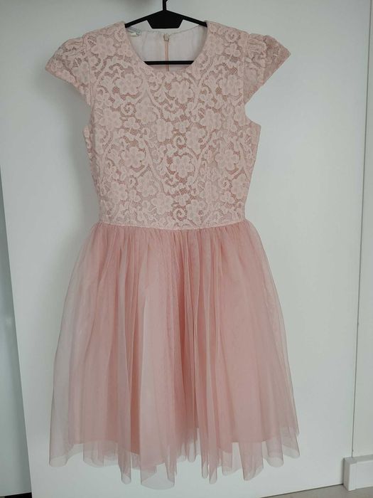 Sukienka idealna na bal