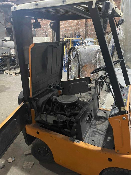 Автопогрузчик 1 тонна ЧЗА 40912-01 (АрмАвто)