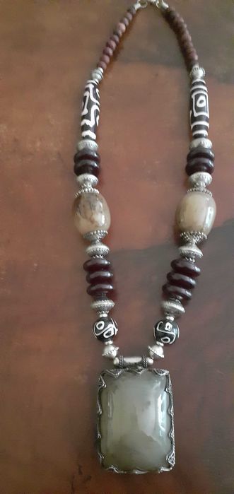 Colar africano tribal