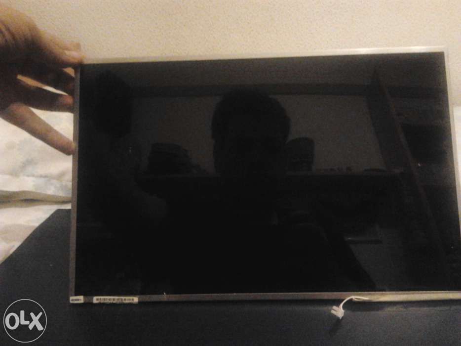 Display lcd 15.4" usado como novo p/ portátil64552453614723121