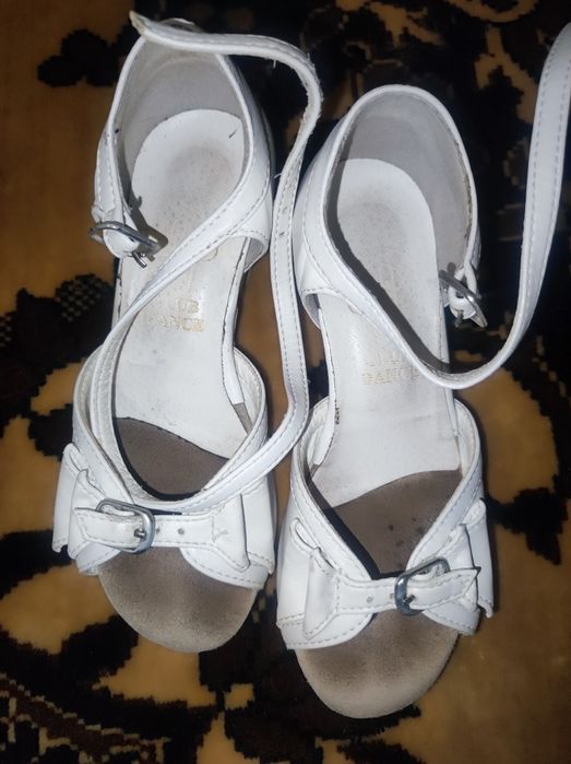 Туфлі для бальних танців