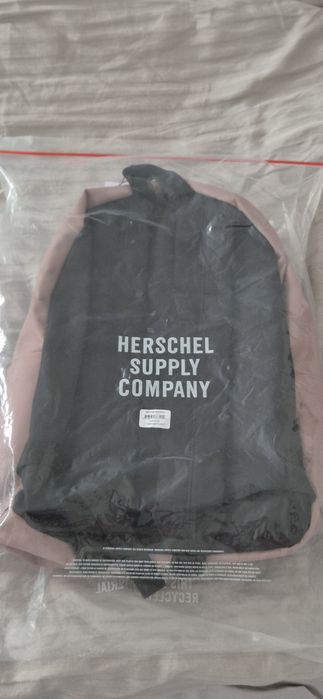 plecak Herschel z linii Classic nowy