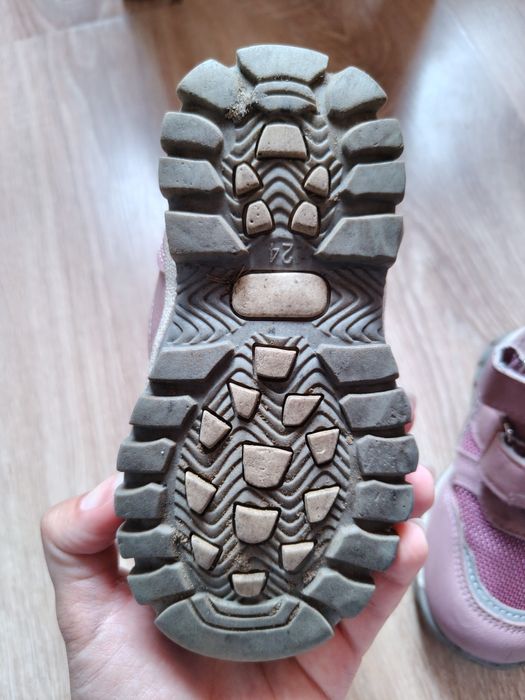 Buty zimowe dla dziewczynki używane