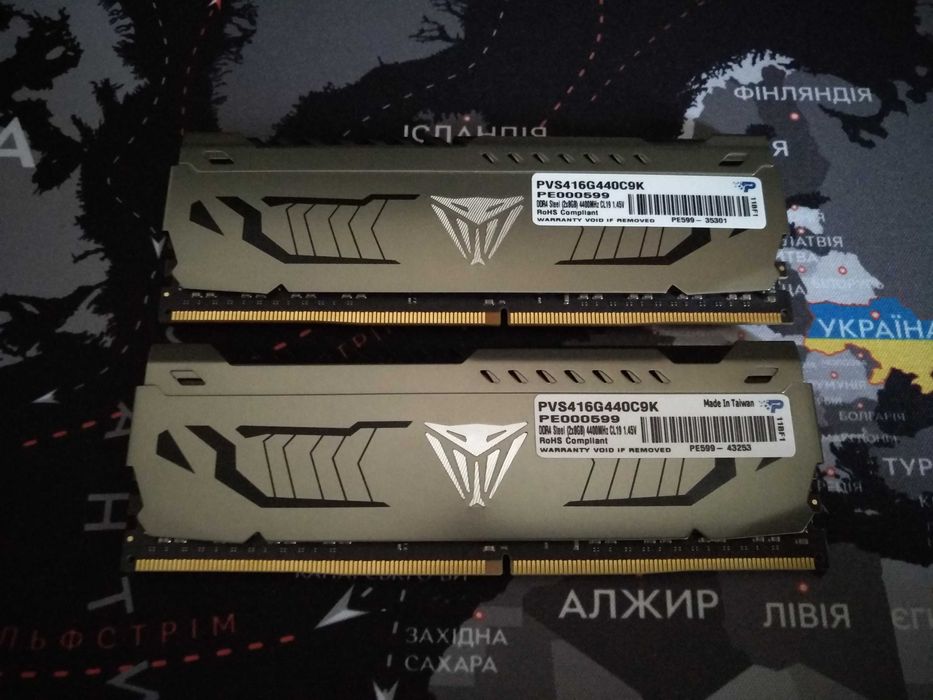 Оперативна пам'ять PATRIOT Viper Steel DDR4-4400 2x8GB (Samsung B-Die)